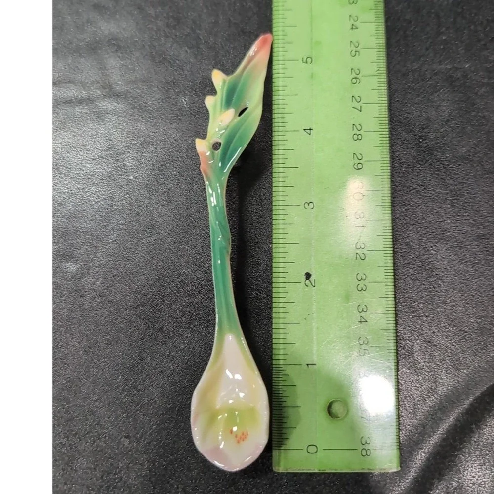 Franz Sculptured Porcelain Spoon FZ00481, Spring Freesia Design, Art Collectible